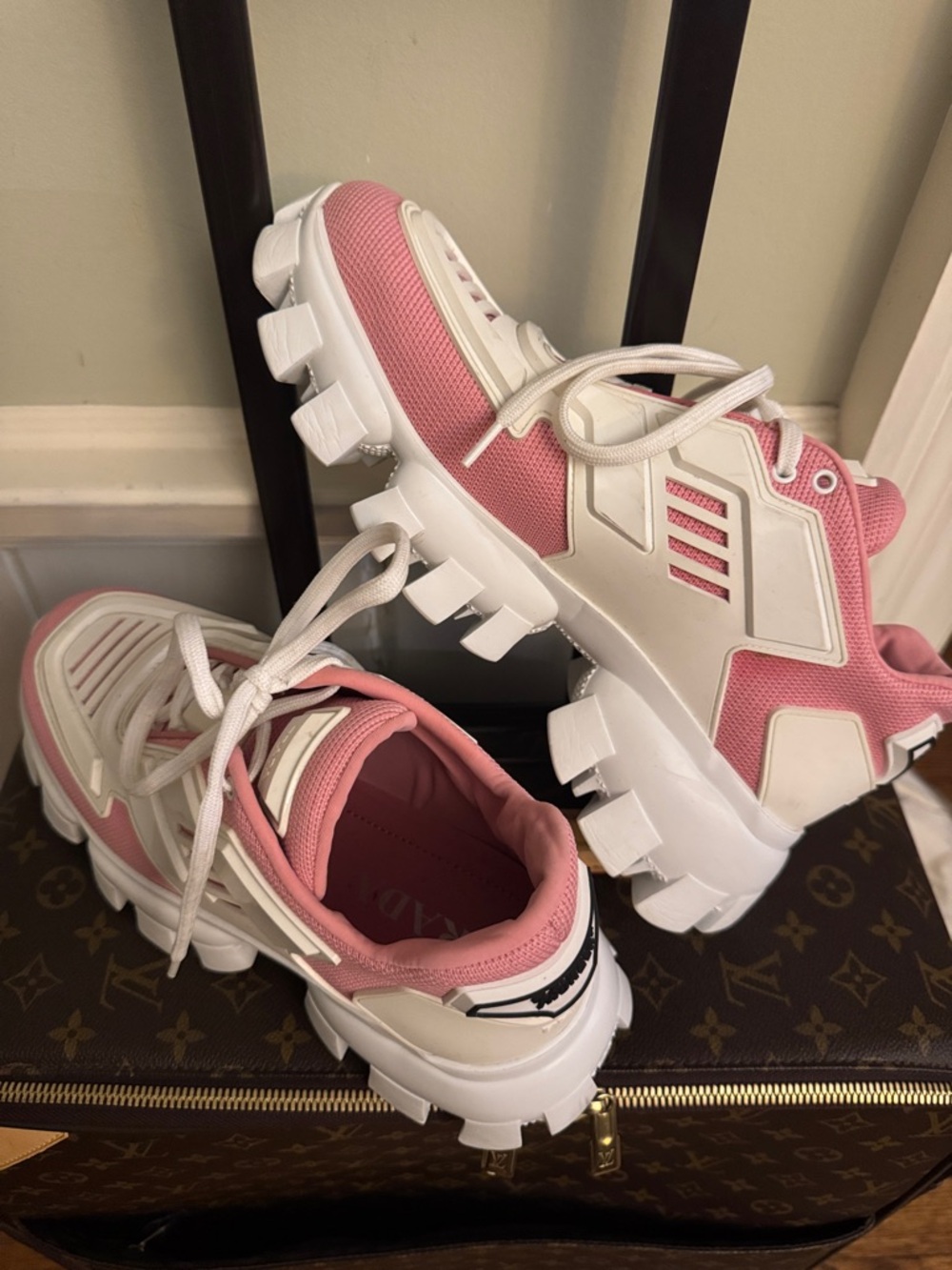 Prada Women’s Pink White Athletic Sneakers Size 40 Shoes Couldbust Thunder
